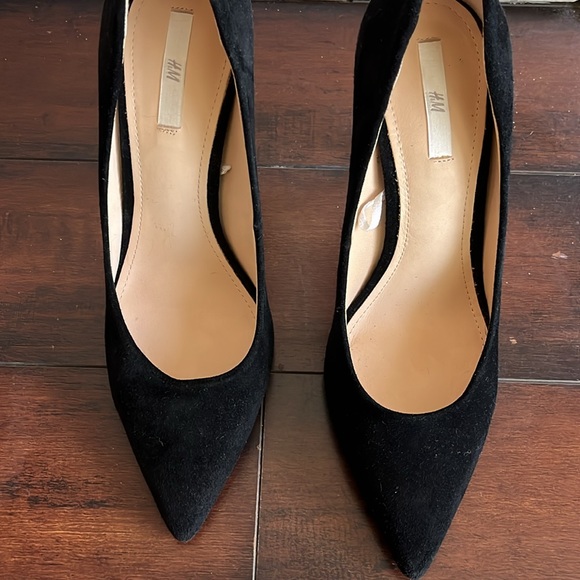 H&M | Black Classic Suede Pumps Sz 8.5M - Picture 2 of 4